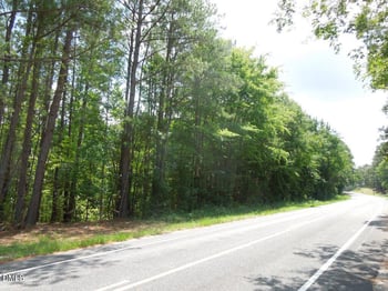 2200 Darroch Rd, Lillington, NC 27546