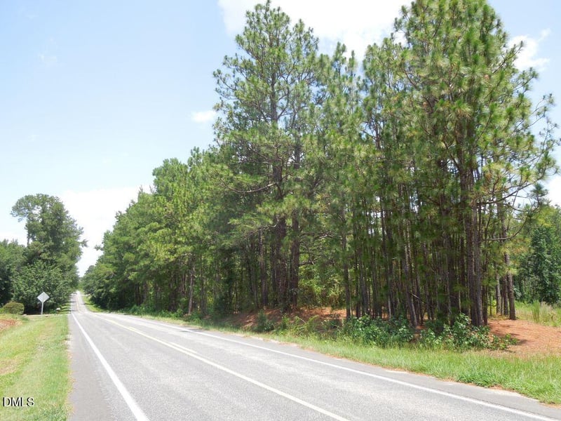 2200 Darroch Rd, Lillington, NC 27546