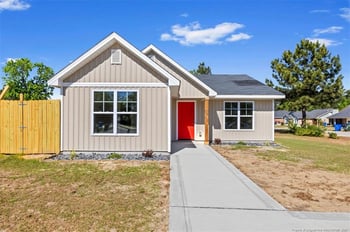 2200 Horsechesnut Pl, Fayetteville, NC 28304