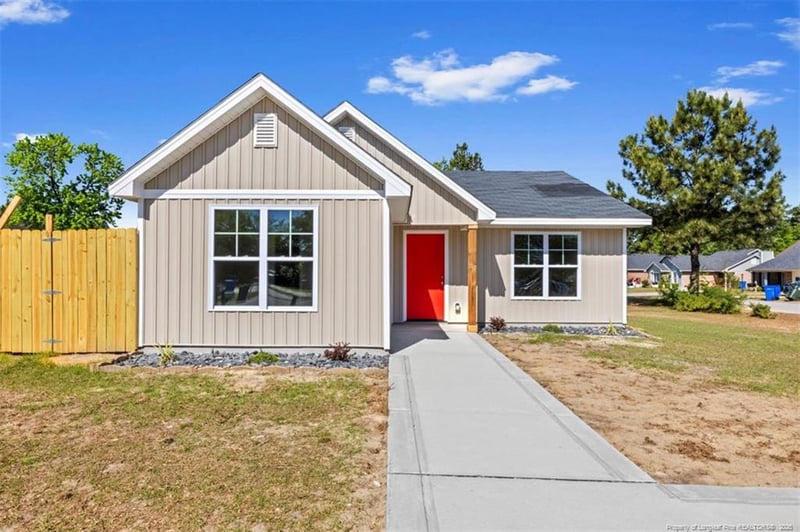 2200 Horsechesnut Pl, Fayetteville, NC 28304