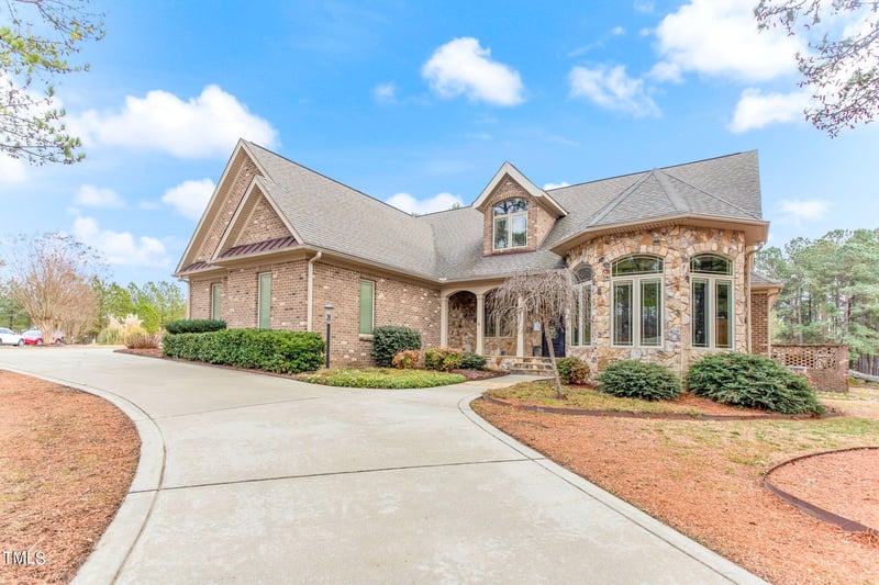 2200 Virginia Dare Pl, Raleigh, NC 27610