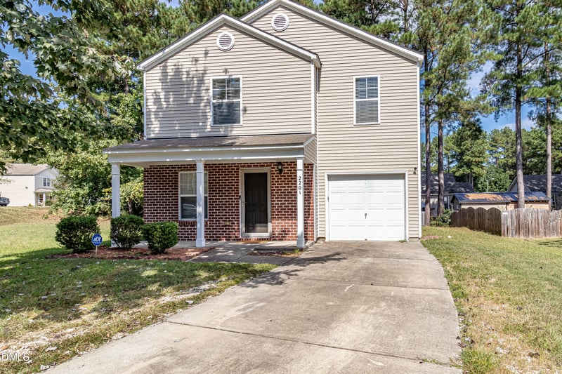 2201 Ballston Pl, Knightdale, NC 27545