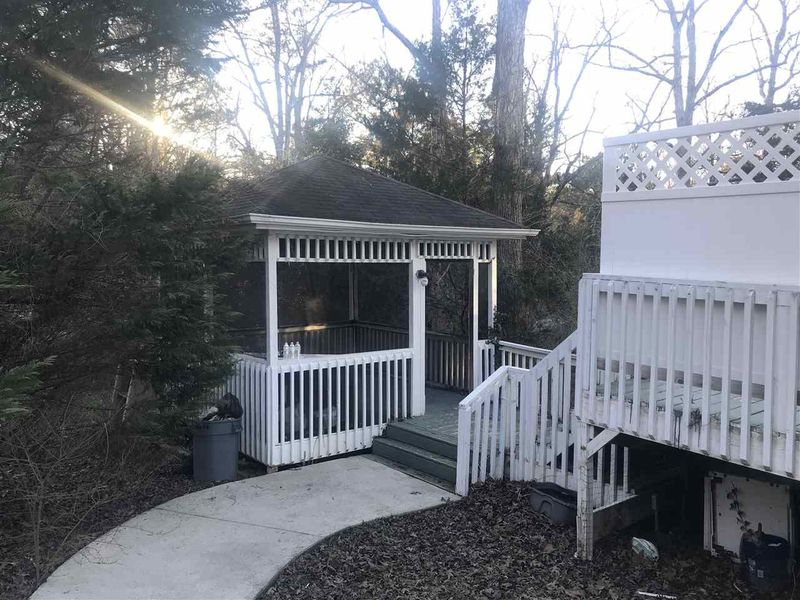 2201 Bufflehead Rd, Raleigh, NC 27616