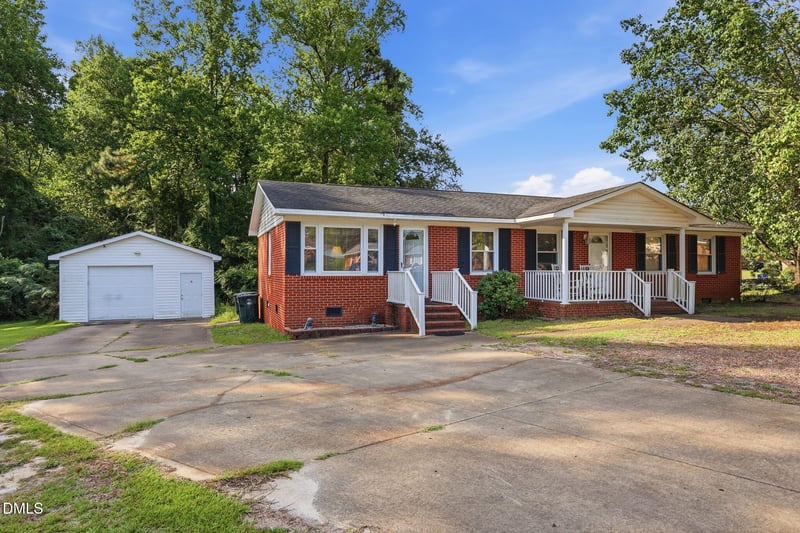 2201 Coffman St, Fayetteville, NC 28306