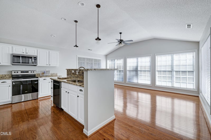 2201 Dial Dr, Apex, NC 27523