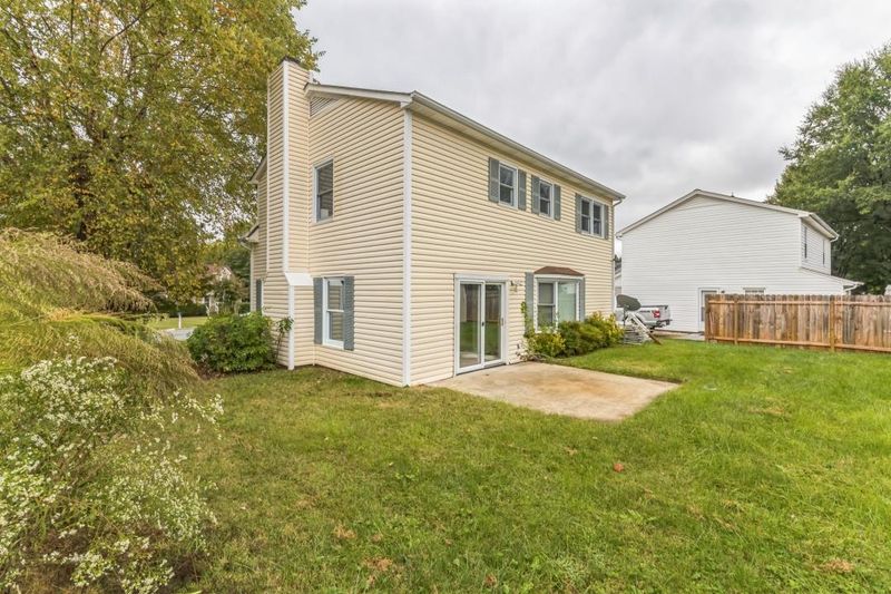 2201 Franklin Ct, Burlington, NC 27215