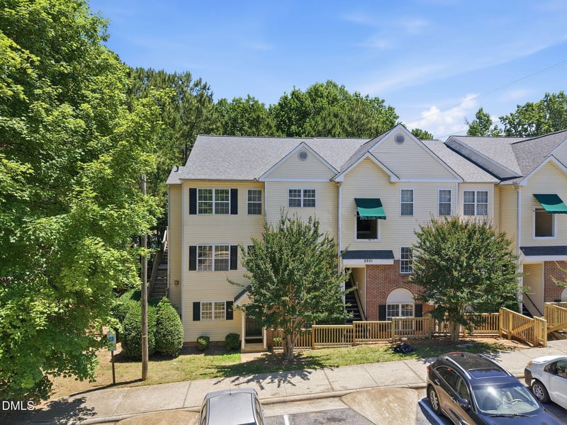 2201 Mountain Mist Ct #101, Raleigh, NC 27603