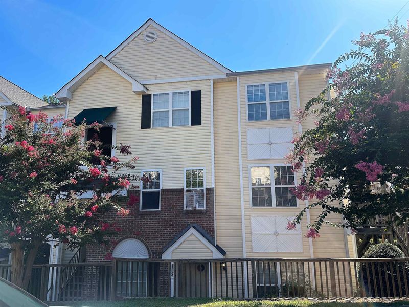 2201 Mountain Mist Ct #203, Raleigh, NC 27603