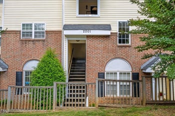 2201 Mountain Mist Ct, Raleigh, NC 27603