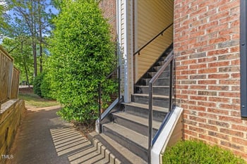 2201 Mountain Mist Ct, Raleigh, NC 27603