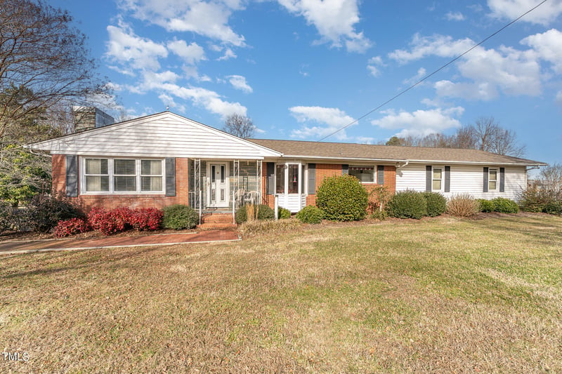 2201 Nc Highway 62 E, Liberty, NC 27298