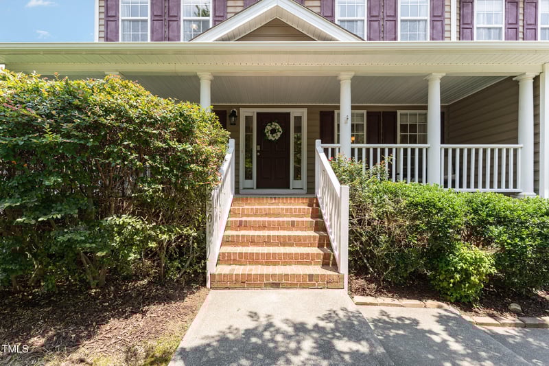 2201 Wide River Dr, Raleigh, NC 27614