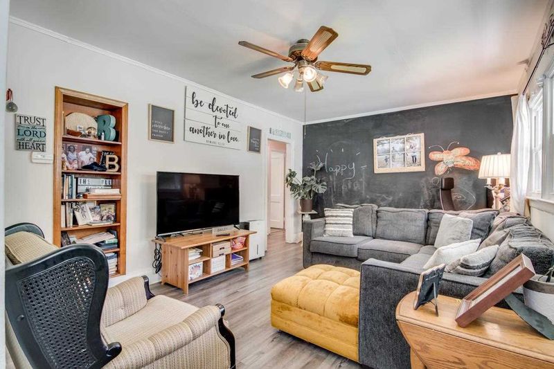2202 Edwin Ave, Durham, NC 27705