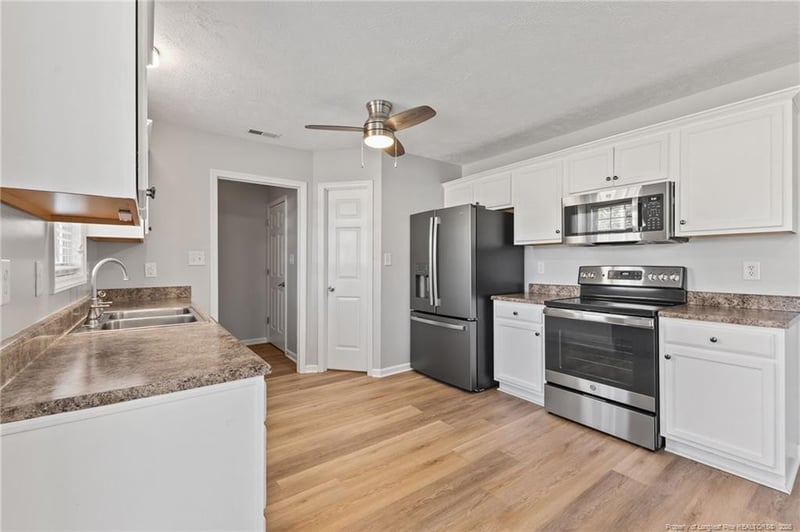 2202 Foster Gwin Ln, Fayetteville, NC 28304