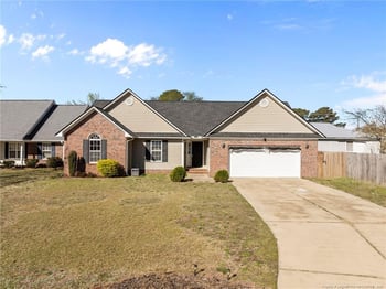 2202 Foster Gwin Ln, Fayetteville, NC 28304