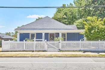 2203 Chapel Hill Rd, Durham, NC 27707