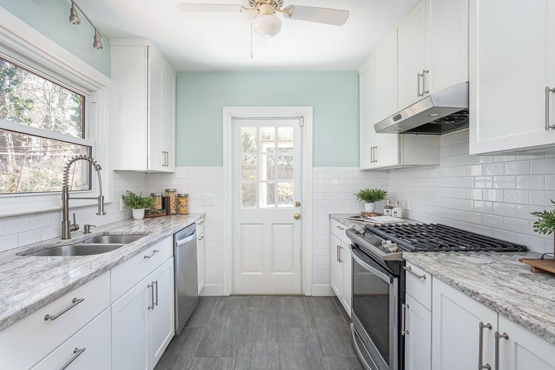 2203 Sprunt Ave, Durham, NC 27705