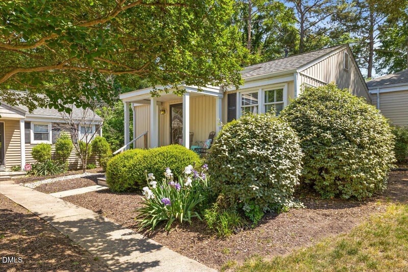 2204 Brewer St, Raleigh, NC 27608