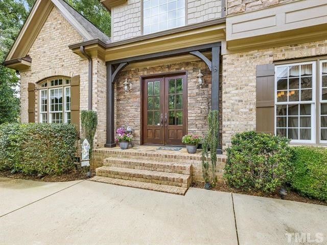 2204 Center Spring Ct, Raleigh, NC 27603
