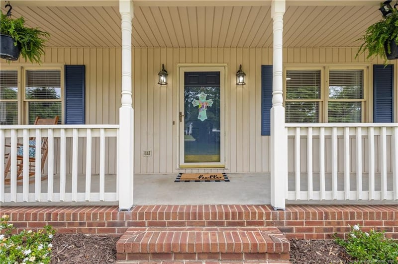 2204 Dunbar Dr, Sanford, NC 27332