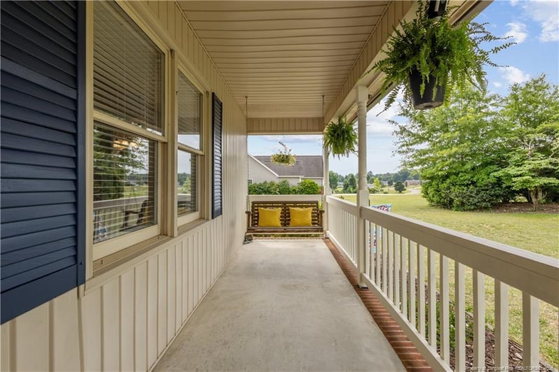 2204 Dunbar Dr, Sanford, NC 27332