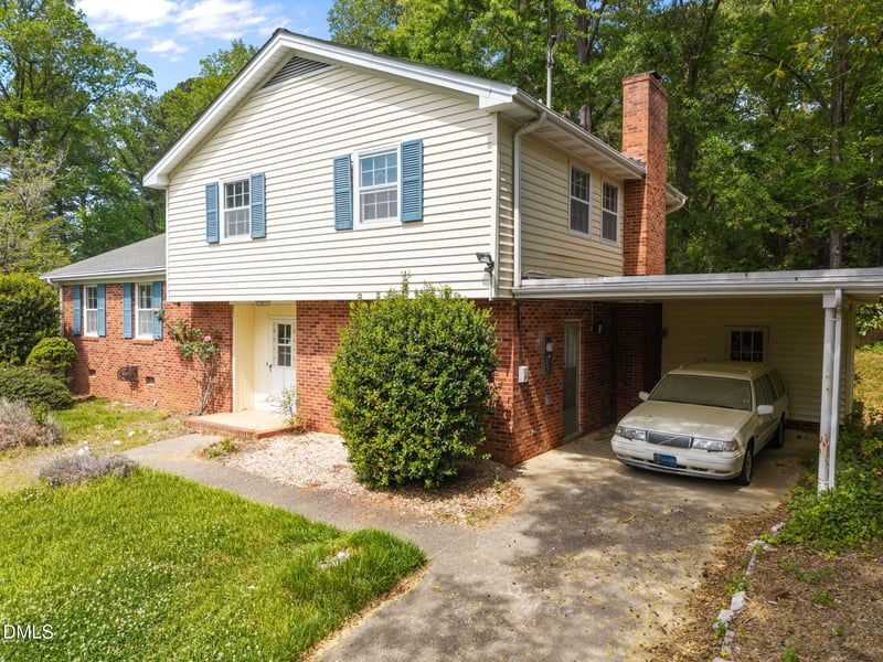 2204 Hillock Dr, Raleigh, NC 27612