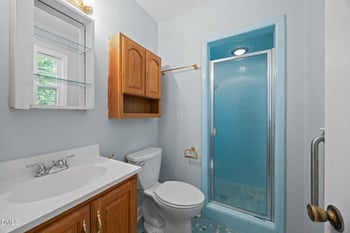 2204 Hillock Dr, Raleigh, NC 27612