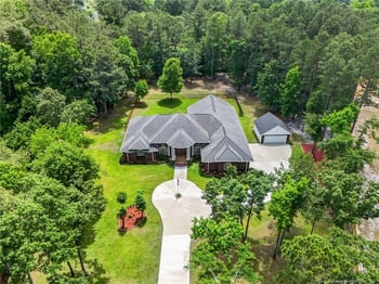 2204 Honey Ln, Hope Mills, NC 28348