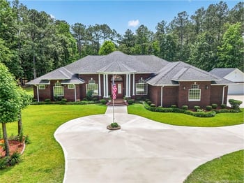 2204 Honey Ln, Hope Mills, NC 28348