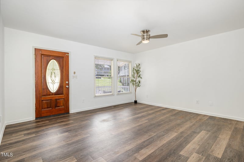 2204 Hoot Owl Ct, Raleigh, NC 27603