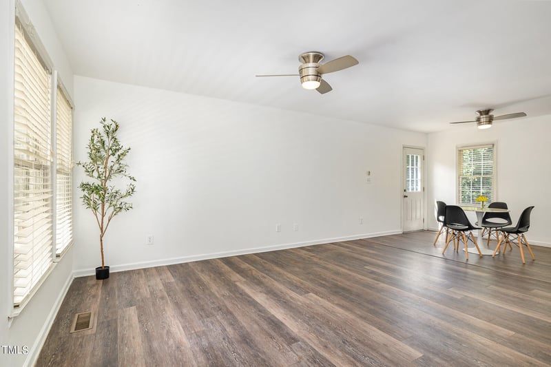 2204 Hoot Owl Ct, Raleigh, NC 27603
