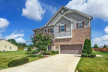 2204 Stillness Pond Ln, Apex, NC 27539