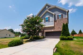 2204 Stillness Pond Ln, Apex, NC 27539