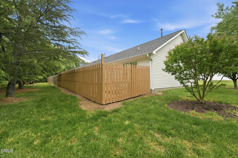 2204 Sweetbay Cir, Burlington, NC 27215