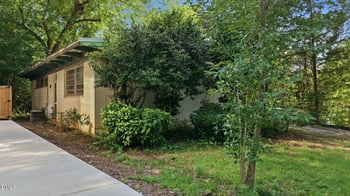 2205 Garden Pl, Raleigh, NC 27607