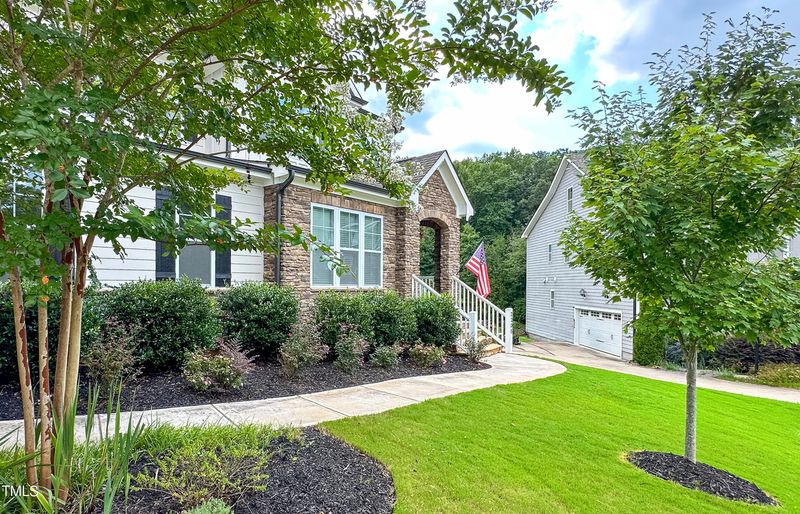 2205 Honeycrisp Ct, Apex, NC 27539