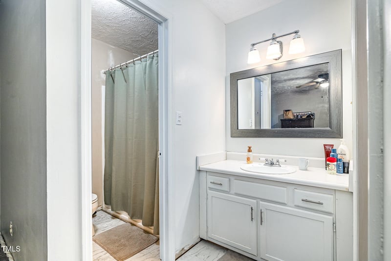 2205 Indigo Bush Pl, Fayetteville, NC 28304