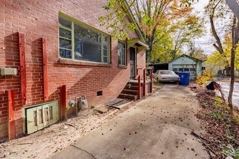 2205 Otis St, Durham, NC 27707