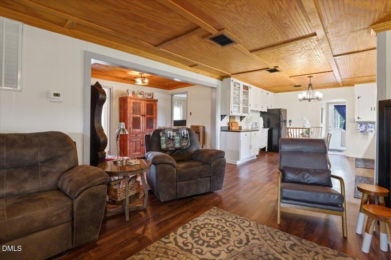 2205 Thompson Rd, Four Oaks, NC 27524