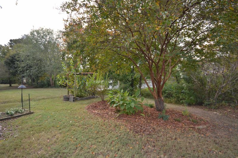 2205 Thornblade Dr, Raleigh, NC 27604