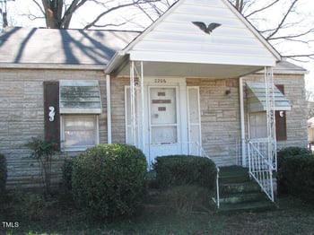 2206 Club Blvd, Durham, NC 27704