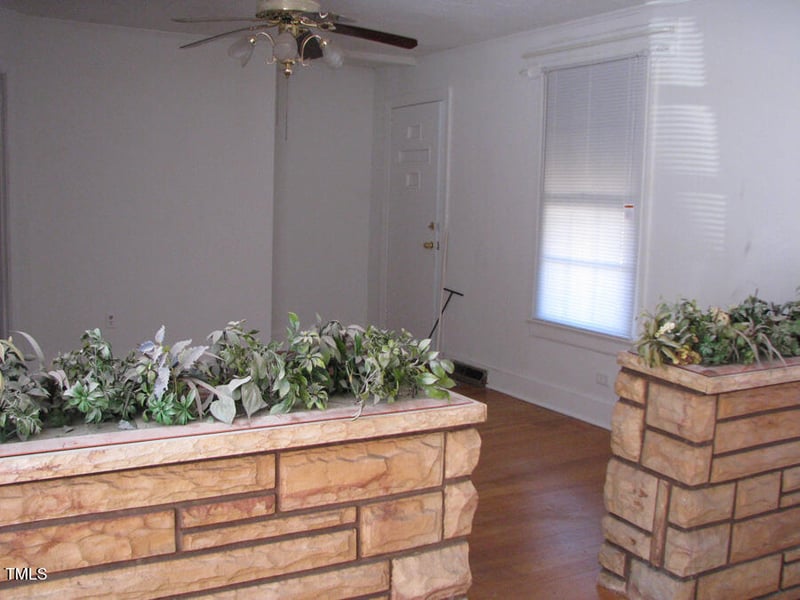 2206 Club Blvd, Durham, NC 27704