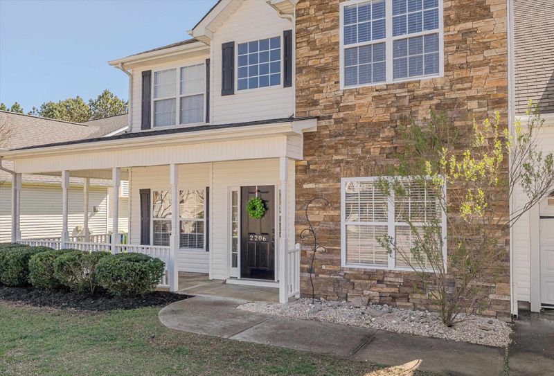 2206 Lazy River Dr, Raleigh, NC 27610
