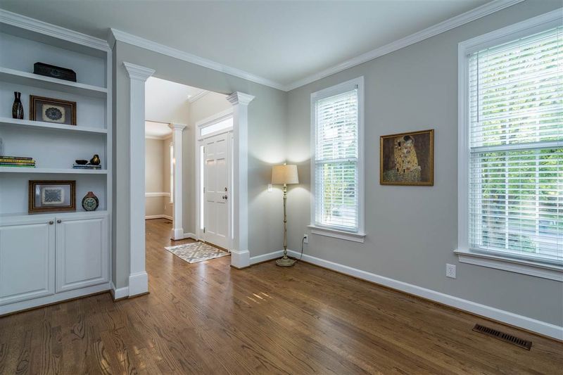 2206 Spring Fern Ct, Apex, NC 27502