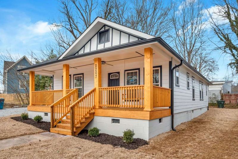 2207 Ashe St, Durham, NC 27703