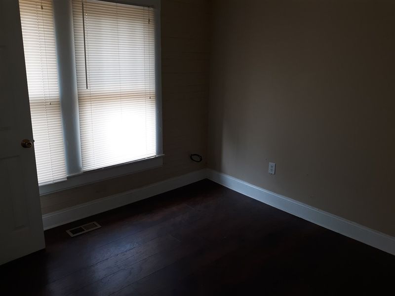 2207 Ashe St, Durham, NC 27707