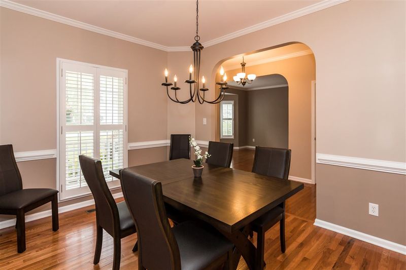 2207 Becketts Ridge Dr, Hillsborough, NC 27278