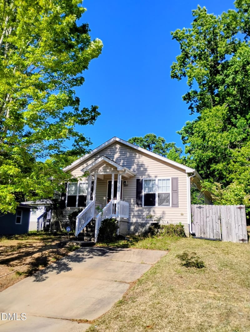 2207 Oak Ridge Blvd, Durham, NC 27707