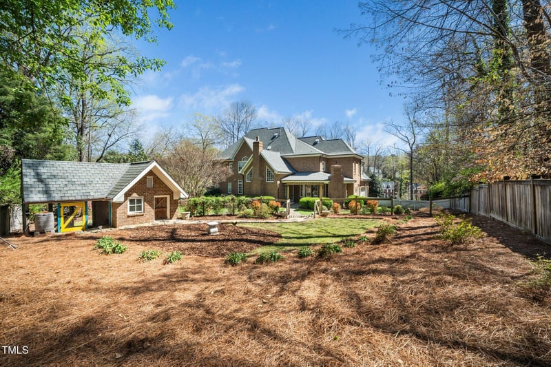 2207 Oxford Rd, Raleigh, NC 27608