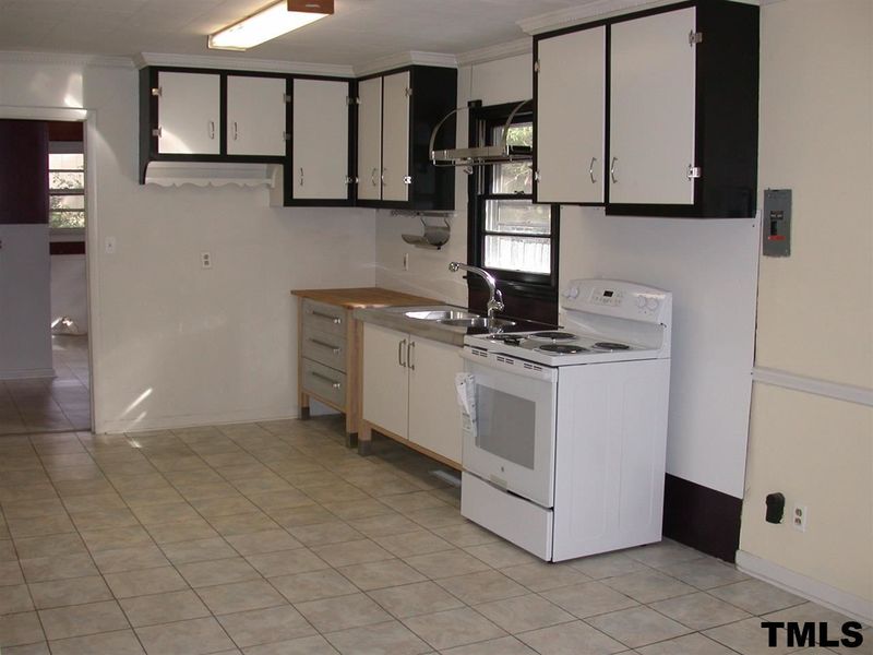 2207 Strebor St, Durham, NC 27705